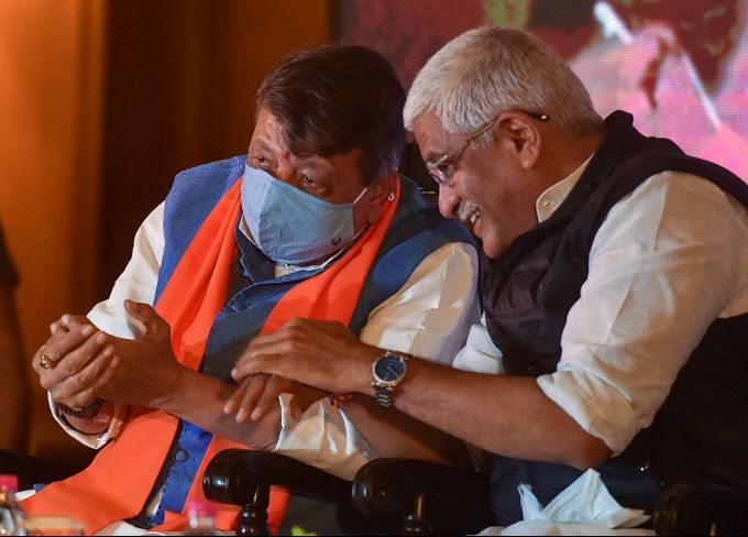 News In Photos (26 December 2020) | Photos Of Top News Today - Oneindia Gallery News In Photos (26 December 2020) | Photos Of Top News Today - Oneindia Gallery