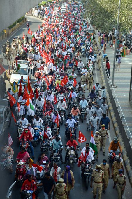 News In Photos (26 January 2021) | Photos Of Top News Today - Oneindia Gallery News In Photos (26 January 2021) | Photos Of Top News Today - Oneindia Gallery