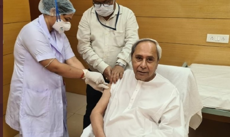 पीएम मोदी समेत इन बड़ी हस्तियों ने कोरोना का टीका लगवाकर दूर कर दिया संदेह पीएम मोदी समेत इन बड़ी हस्तियों ने कोरोना का टीका लगवाकर दूर कर दिया संदेह