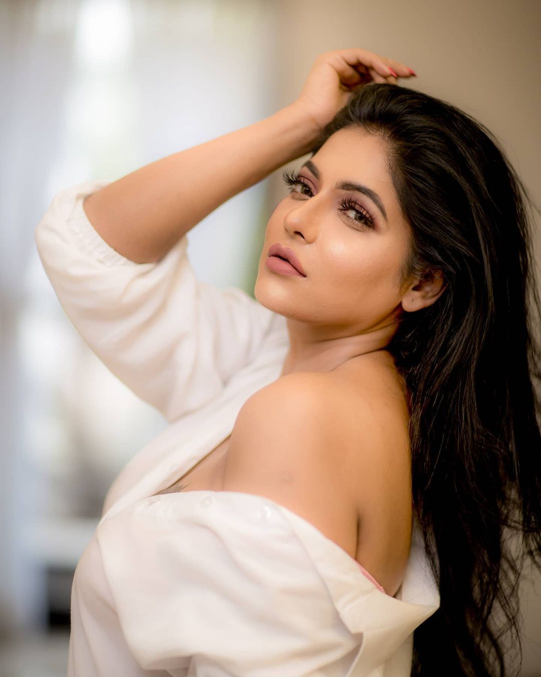 அத்துமீறிய கவர்ச்சியில் அனல் தெறிக்கும் ரேஷ்மா ஹாட் ஃபோட்டோஸ் | Actress