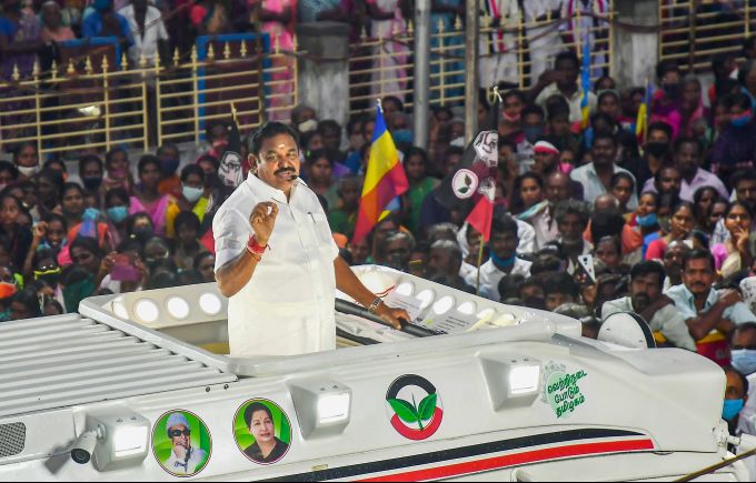 News In Photos (4 April 2021) | Photos Of Top News Today - Oneindia Gallery News In Photos (4 April 2021) | Photos Of Top News Today - Oneindia Gallery