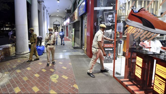 News In Photos (6 April 2021) | Photos Of Top News Today - Oneindia Gallery News In Photos (6 April 2021) | Photos Of Top News Today - Oneindia Gallery