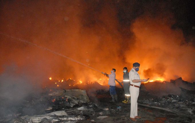 News In Photos (4 May 2021) | Photos Of Top News Today - Oneindia Gallery News In Photos (4 May 2021) | Photos Of Top News Today - Oneindia Gallery