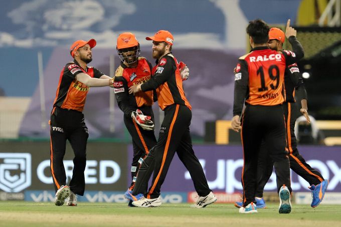 News In Photos (6 October 2021) | Photos Of Top News Today - Oneindia Gallery News In Photos (6 October 2021) | Photos Of Top News Today - Oneindia Gallery