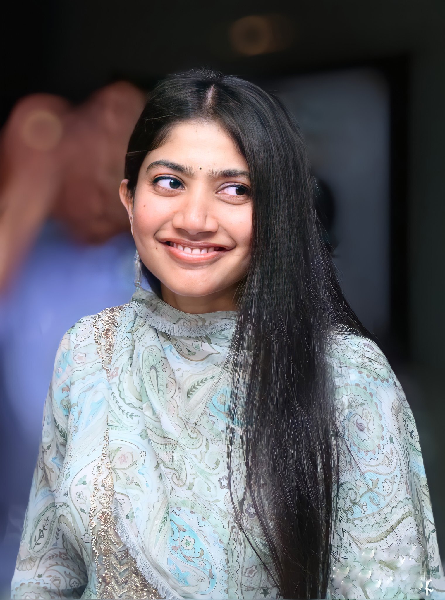 నో డౌట్..సాయి పల్లవి ఫొటోలను మొబైల్ వాల్ పేపర్గా పెట్టుకోవచ్చు నో డౌట్..సాయి పల్లవి ఫొటోలను మొబైల్ వాల్ పేపర్గా పెట్టుకోవచ్చు