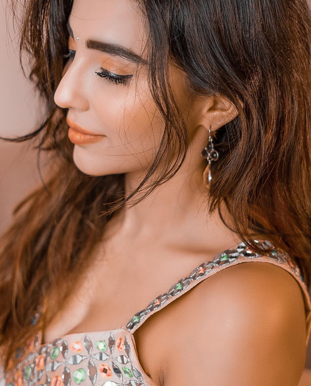 పార్వతి నాయర్..జస్ట్ లైక్ దట్ (ఫొటోలు) పార్వతి నాయర్..జస్ట్ లైక్ దట్ (ఫొటోలు)