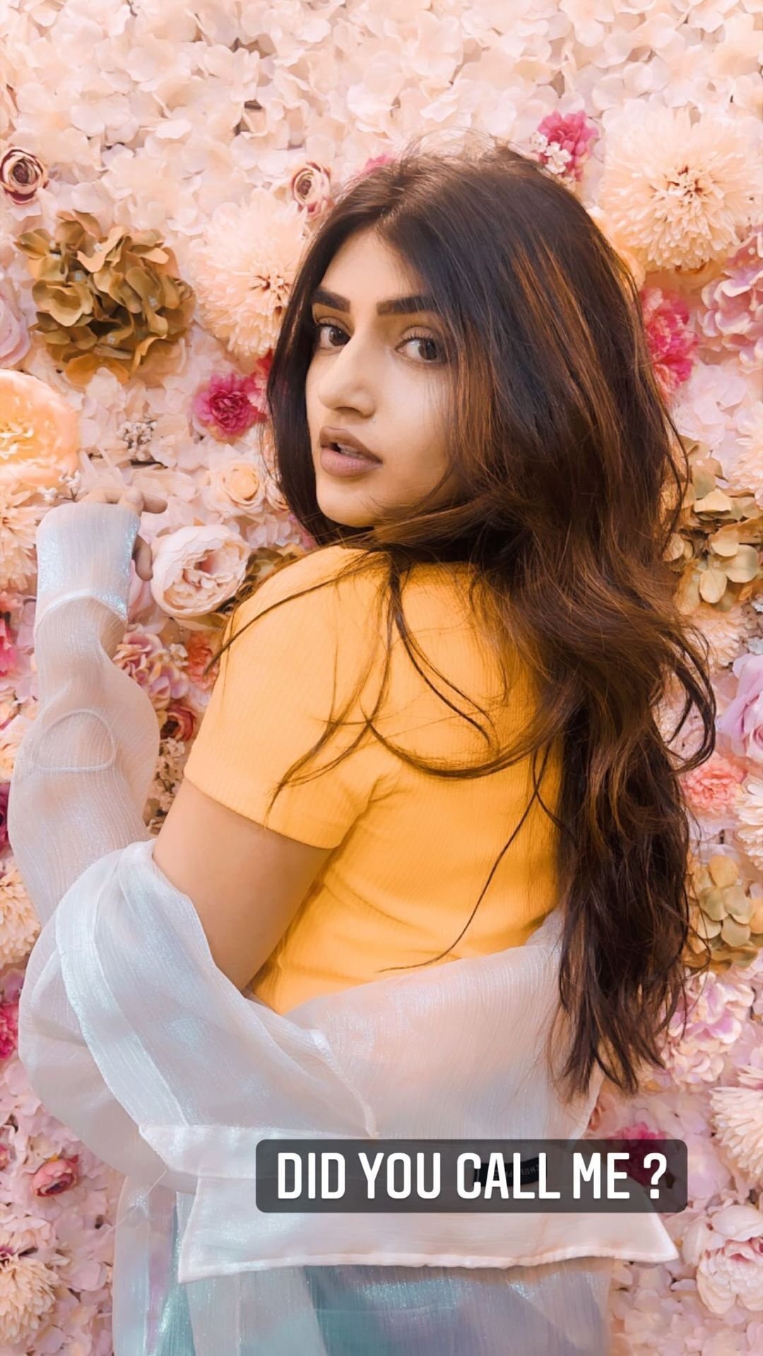 వాలంటైన్స్ డే..పెళ్లిసందD పిల్ల కొత్త మూవీ ఫస్ట్ లుక్ (ఫొటోలు) వాలంటైన్స్ డే..పెళ్లిసందD పిల్ల కొత్త మూవీ ఫస్ట్ లుక్ (ఫొటోలు)