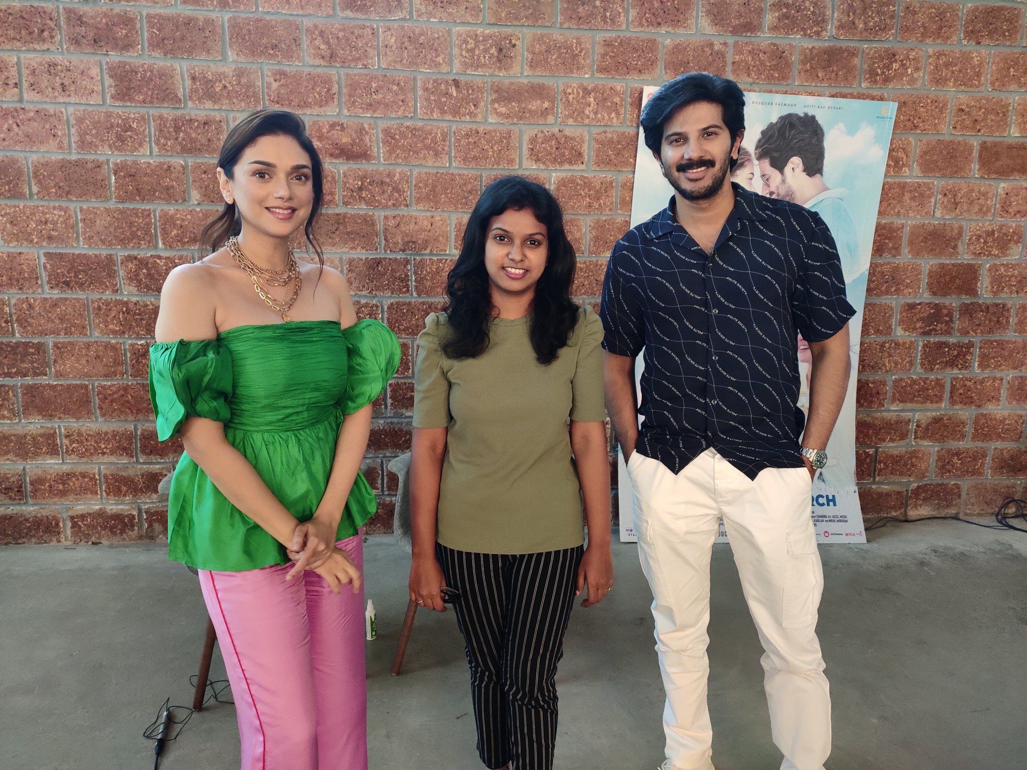 ఆదితి..చూపులతోనే చంపేస్తోందిగా (ఫొటోలు) ఆదితి..చూపులతోనే చంపేస్తోందిగా (ఫొటోలు)