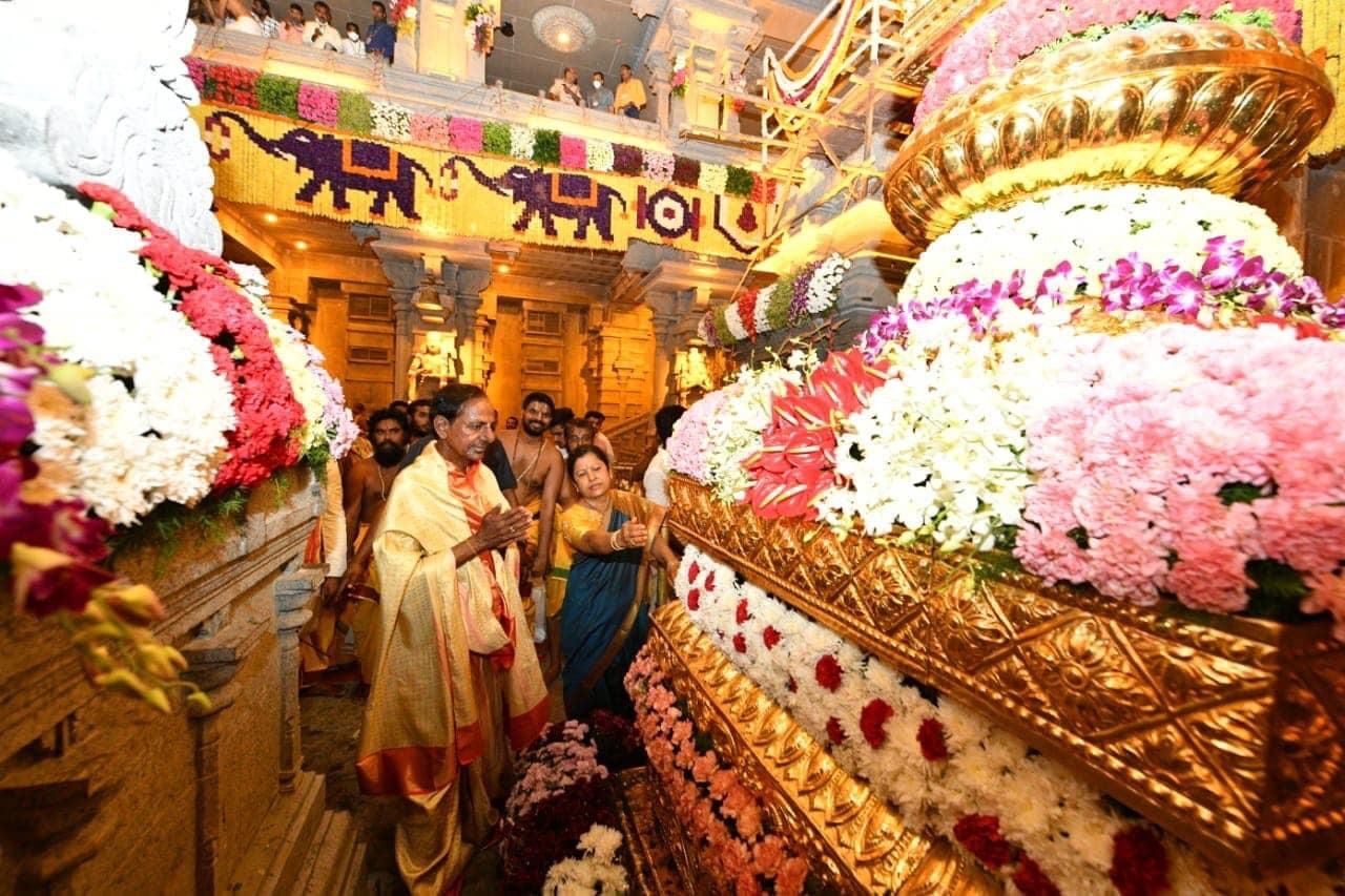 యాదాద్రి మహాకుంభ సంప్రోక్షణ మహోత్సవం-ఫోటోలు యాదాద్రి మహాకుంభ సంప్రోక్షణ మహోత్సవం-ఫోటోలు