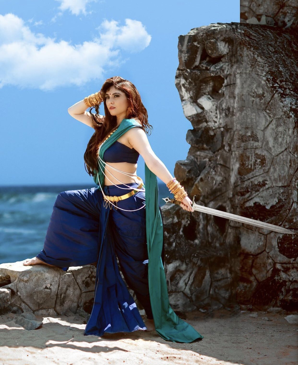 షెరిన్..మతి పోగొట్టెన్ (ఫొటోలు) షెరిన్..మతి పోగొట్టెన్ (ఫొటోలు)