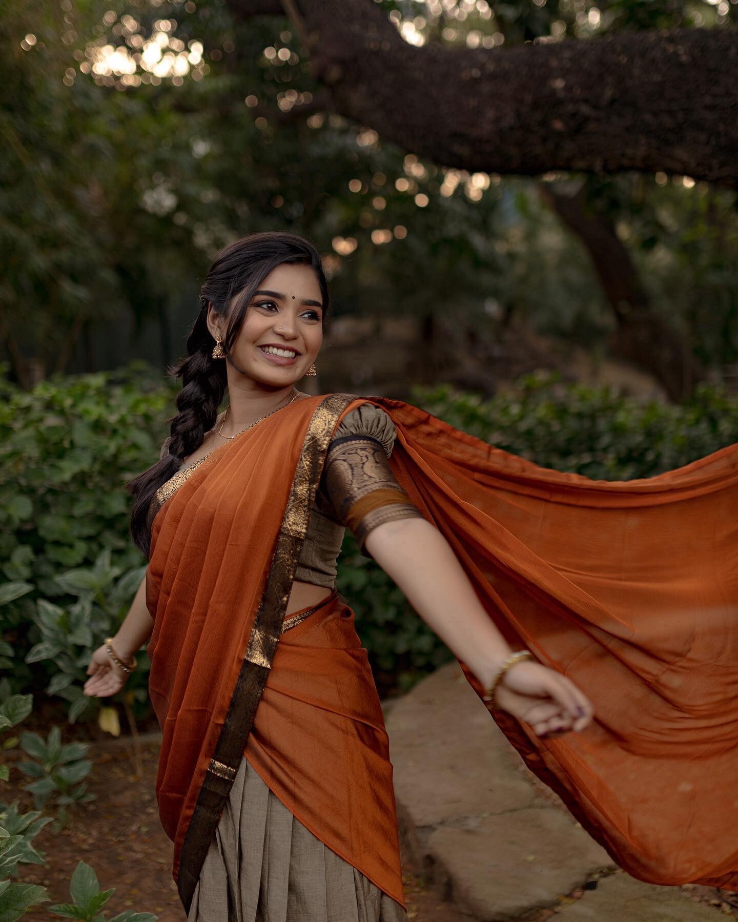ముద్దుగా ఉన్న టాలీవుడ్ కొత్త శ్రీదేవి (ఫొటోలు) ముద్దుగా ఉన్న టాలీవుడ్ కొత్త శ్రీదేవి (ఫొటోలు)