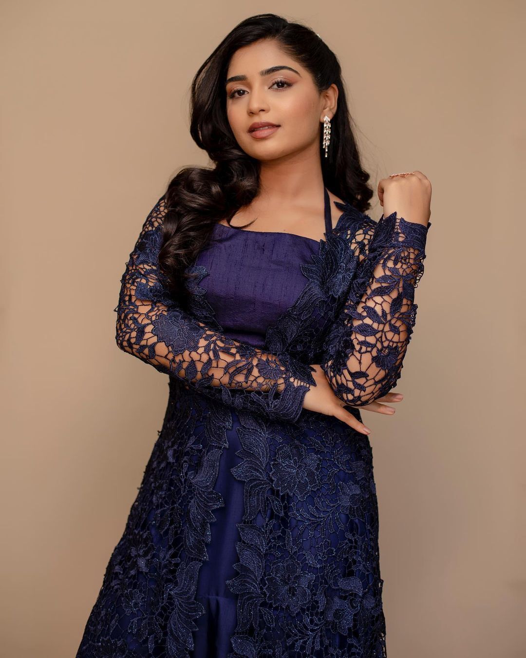 ముద్దుగా ఉన్న టాలీవుడ్ కొత్త శ్రీదేవి (ఫొటోలు) ముద్దుగా ఉన్న టాలీవుడ్ కొత్త శ్రీదేవి (ఫొటోలు)