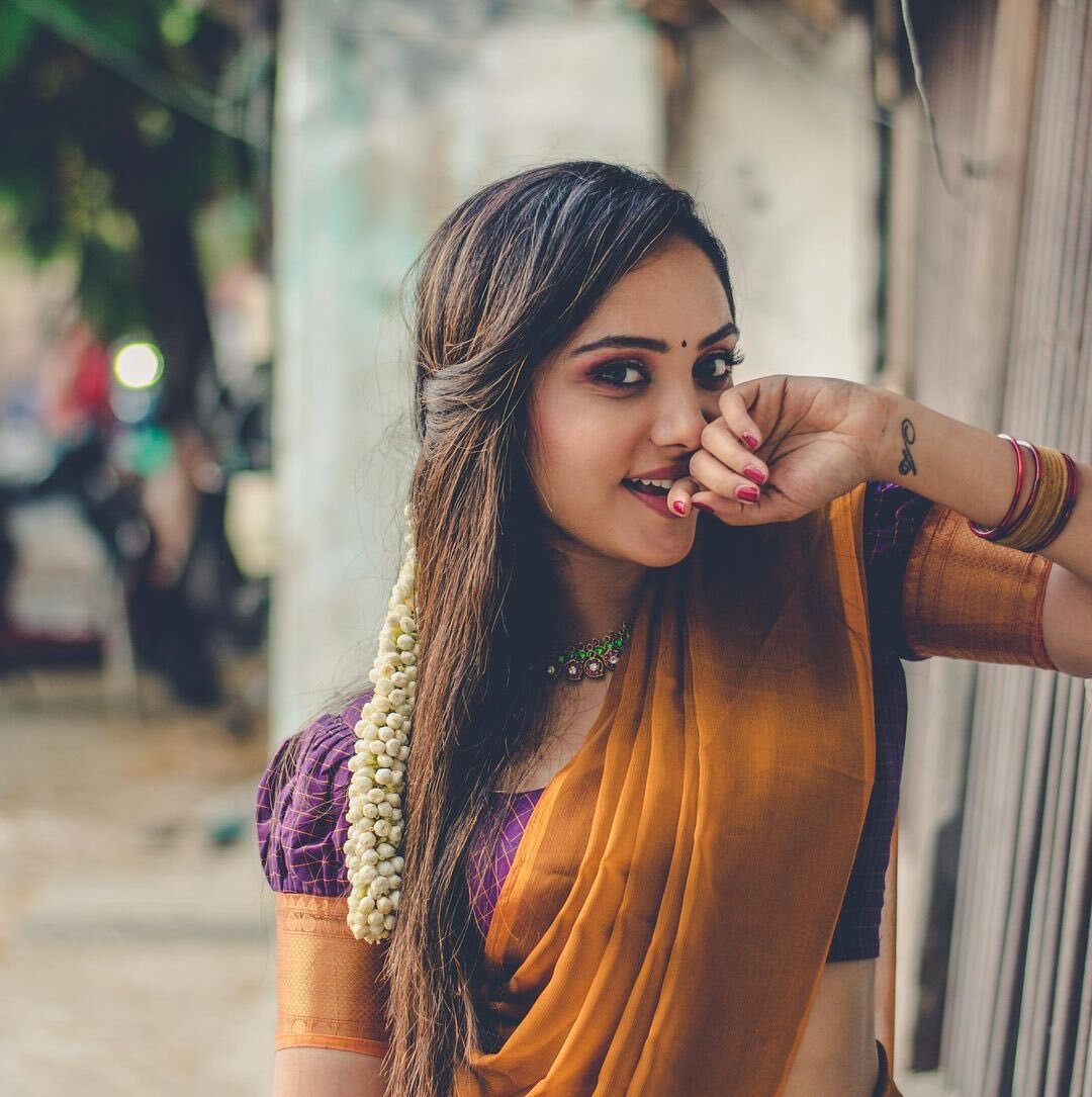 స్మృతి.. తరగిపోని అందం (ఫొటోలు) స్మృతి.. తరగిపోని అందం (ఫొటోలు)