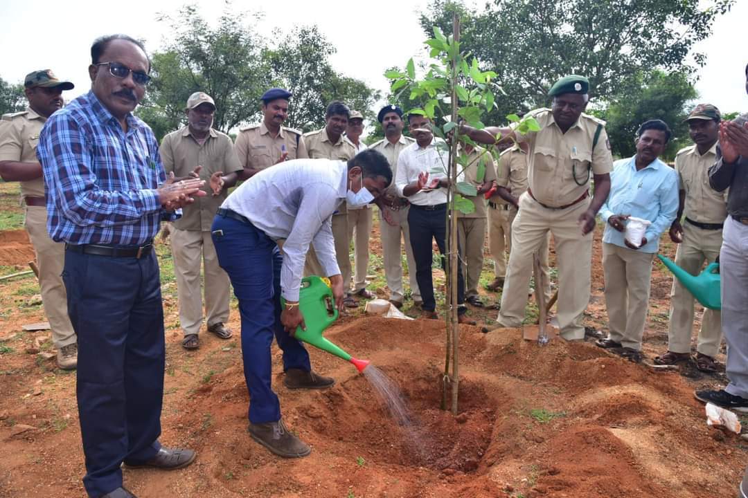 ಸಸಿ ನೆಡುವ ಹಾಗೂ ಬೀಜ ಬಿತ್ತನೆ ಅಭಿಯಾನಕ್ಕೆ ಚಾಲನೆ Tree Planting Campaign at Koppala Oneindia Kannada