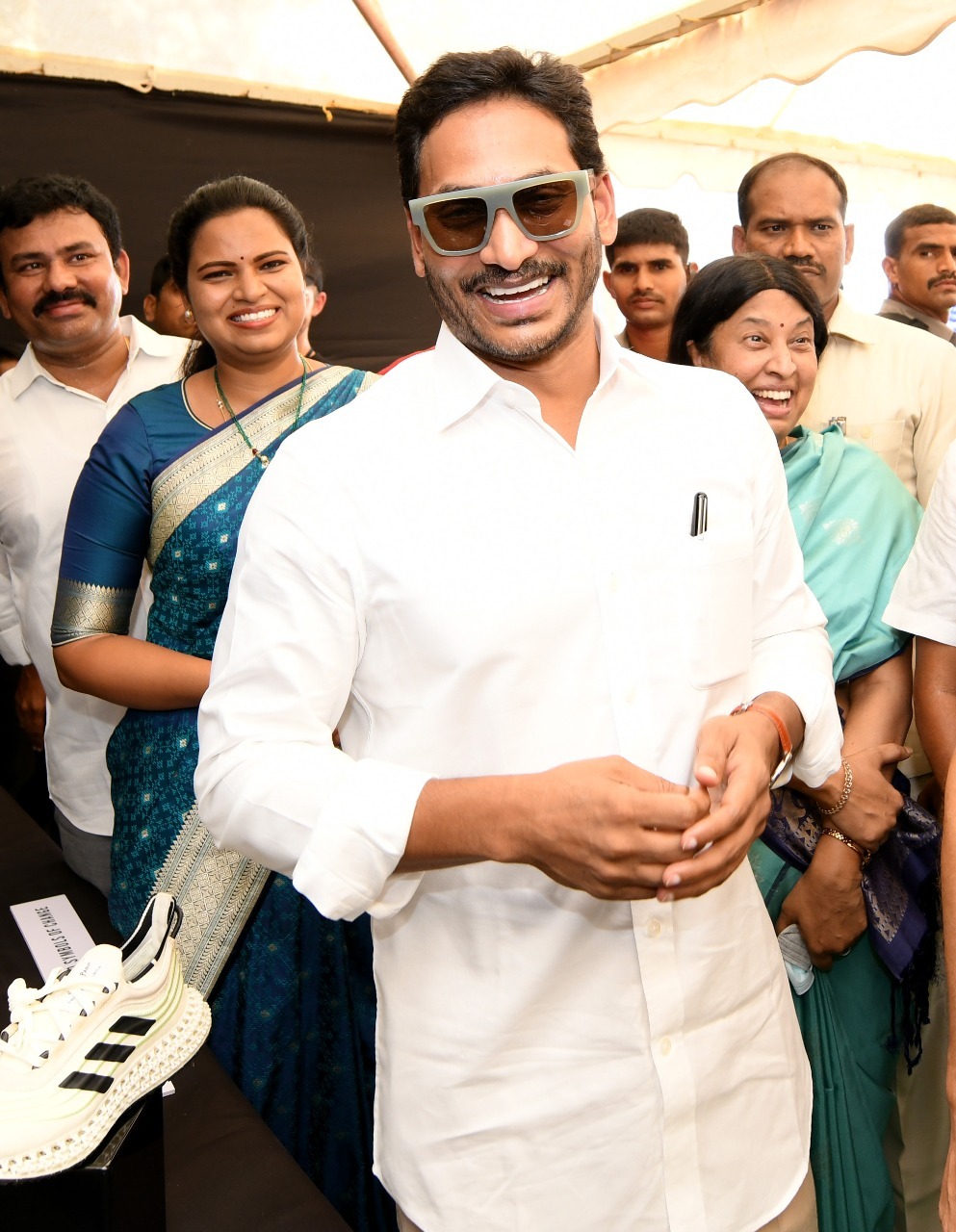 ఏపీలో ప్లాస్టిక్ ఫ్లెక్సీలపై బ్యాన్.. విశాఖ వేదికగా సీఎం జగన్ ప్రకటన