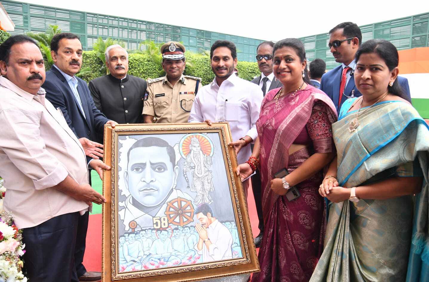 ఘనంగా ఆంధ్రప్రదేశ్ రాష్ట్ర అవతరణ దినోత్సవ వేడుకలు ఘనంగా ఆంధ్రప్రదేశ్ రాష్ట్ర అవతరణ దినోత్సవ వేడుకలు