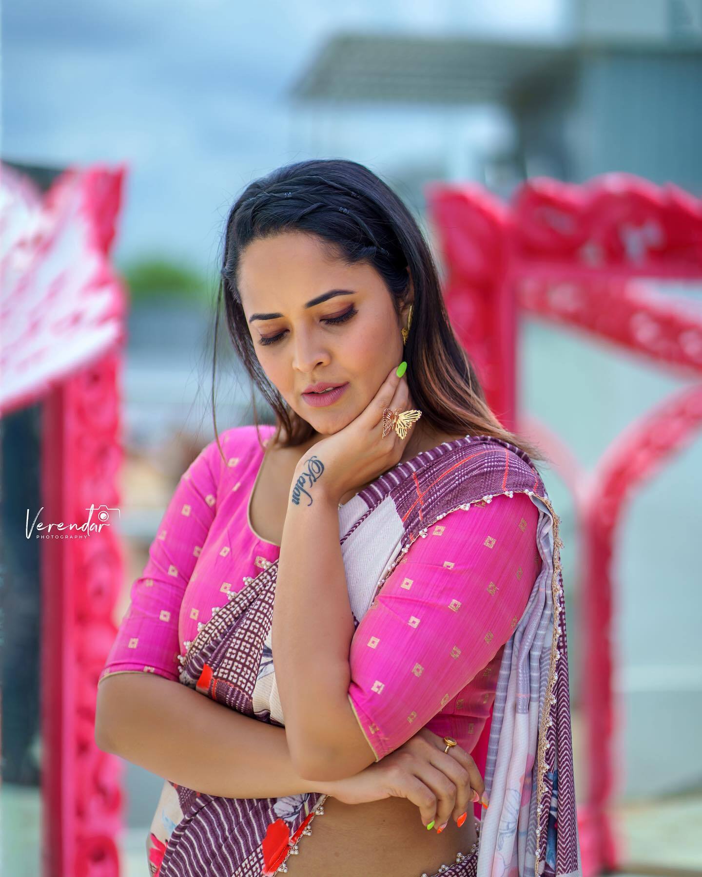 యాంకర్ అనసూయ భరద్వాజ్ అందాల జాతర చూస్తే మతిపోతోంది యాంకర్ అనసూయ భరద్వాజ్ అందాల జాతర చూస్తే మతిపోతోంది