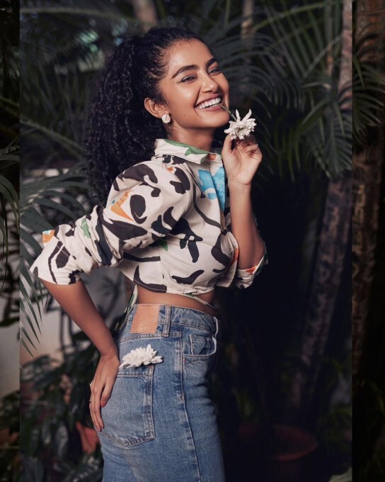 Actress Anupama Parameswaran Raise The Temperature With Latest ...