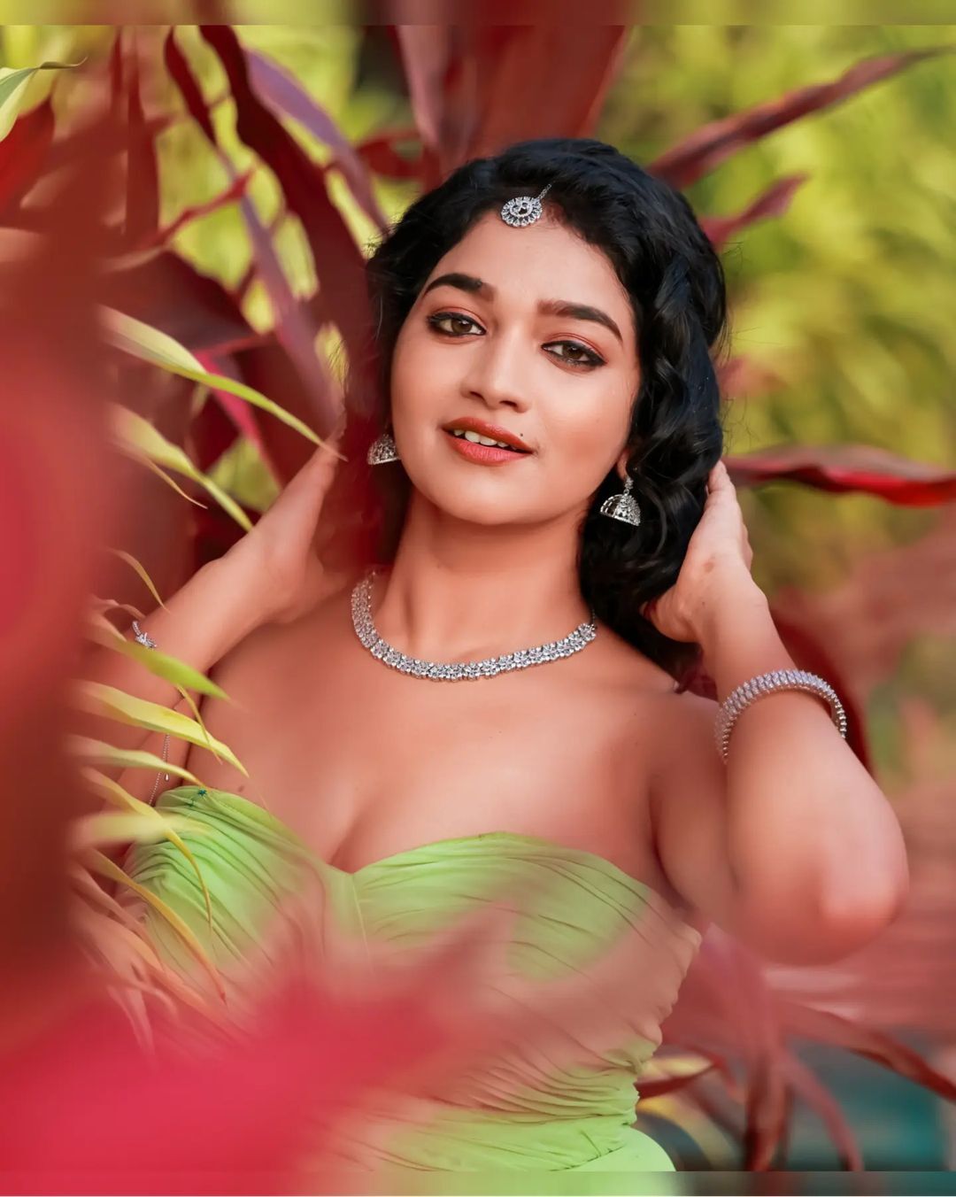 PHOTOS : குட்டி உடையில் க்யூட்டாக சிரிக்கும் நடிகை லாவண்யா.. ரசிகர்களை