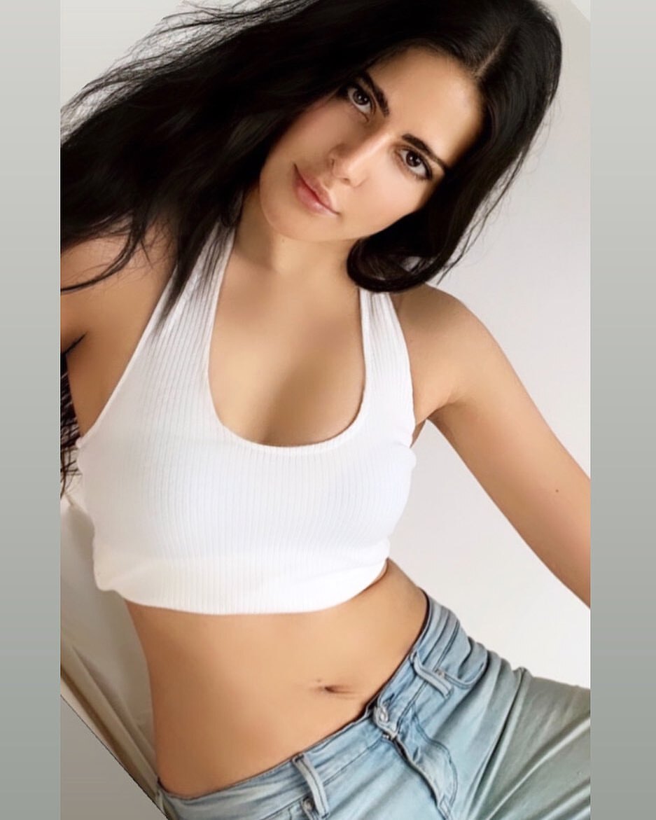 Alinarai. Alina Rai. Alina Rai Инстаграм. Alina Rai Production. Alina Rai руске шлйуха все