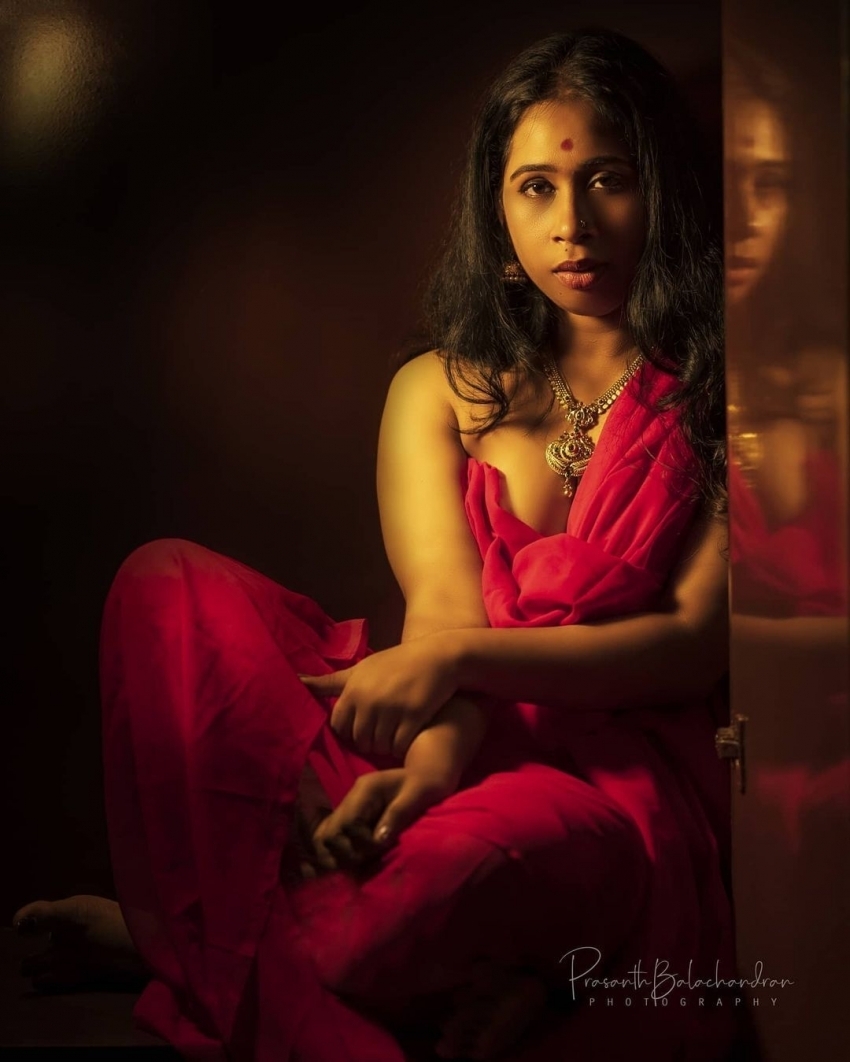 PHOTOS : வர்ணிக்க முடியாத அழகு! பிகினியில் ஏங்கவைக்கும் கேரள மாடல்