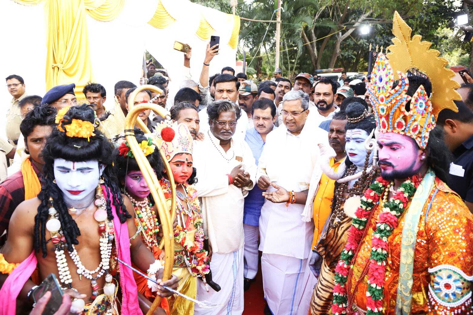 ಬಳ್ಳಾರಿ ಜಿಲ್ಲೆಯ ಹಗರಿಬೊಮ್ಮನಹಳ್ಳಿಯಲ್ಲಿ ಸಾರ್ಥಕ ನಮನ ಕಾರ್ಯಕ್ರಮವನ್ನು