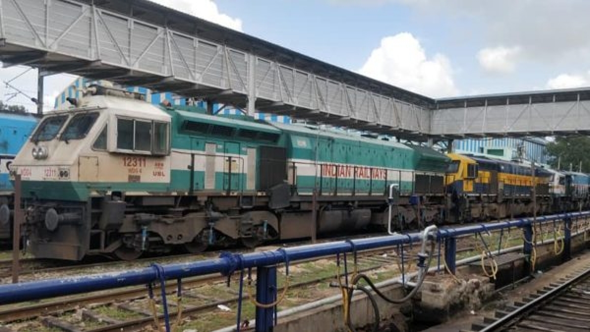 ಧಾರವಾಡದ ಕ್ಯಾರಕೊಪ್ಪಮಮ್ಮಿಗಟ್ಟಿ ನಡುವೆ ಹೊಸ ರೈಲು ಮಾರ್ಗ ನಿರ್ಮಾಣ Indian