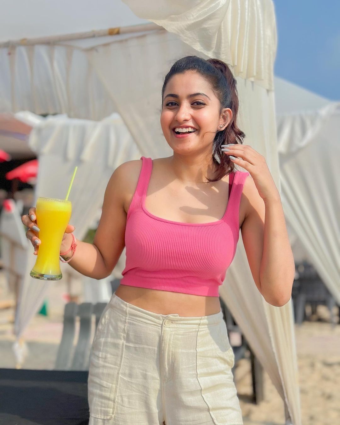  Anchor Deepika Pilli is attracting boys with her seductive beauty