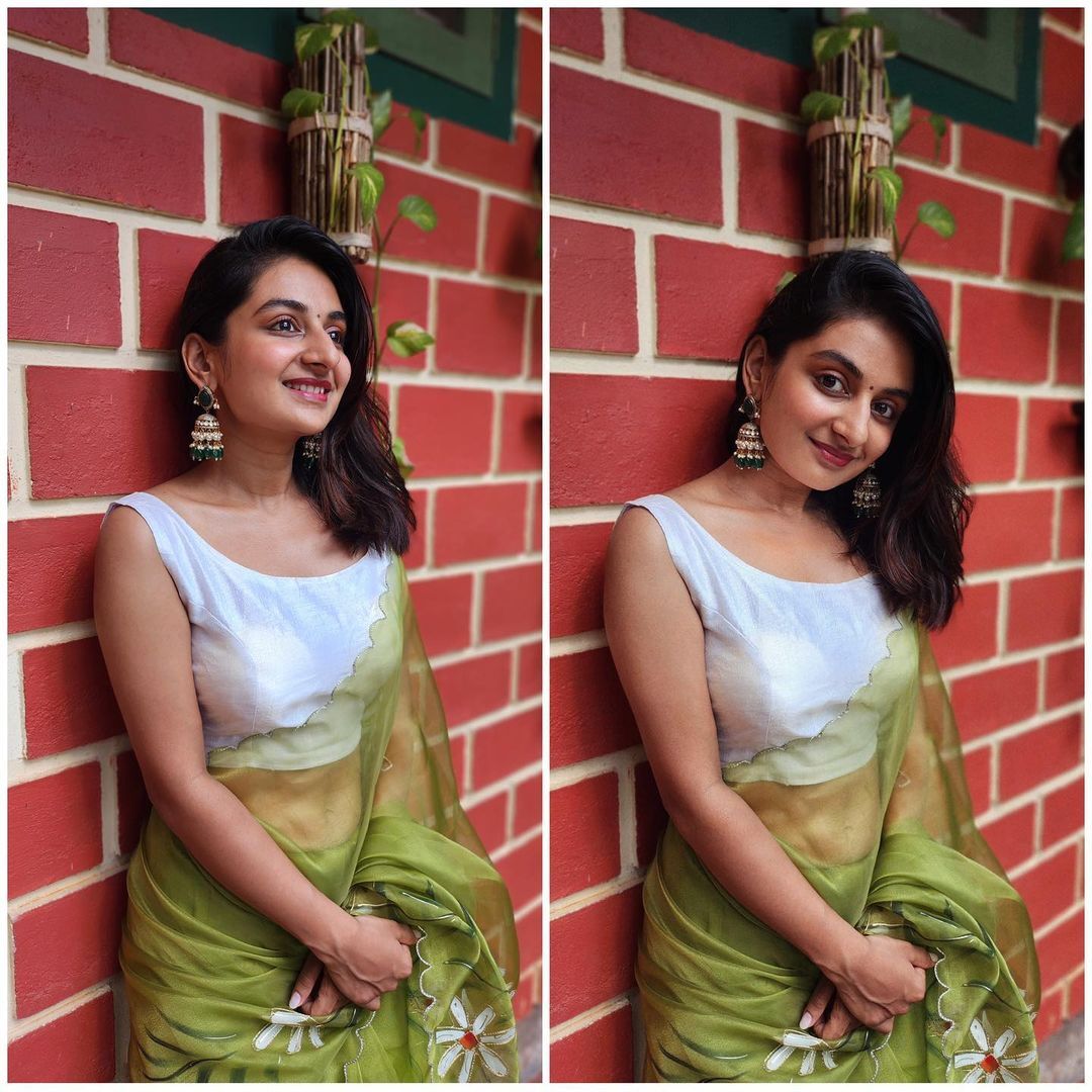 Esther Anil: ഓറഞ്ചിൽ ക്യൂട്ടായി എസ്തർ അനിൽ... സൗത്ത് സുന്ദരിയുടെ സമ്മർ ലുക്ക് ഏറ്റെടുത്ത് ആരാധകർ, ചിത്രങ്ങൾ കാണാം