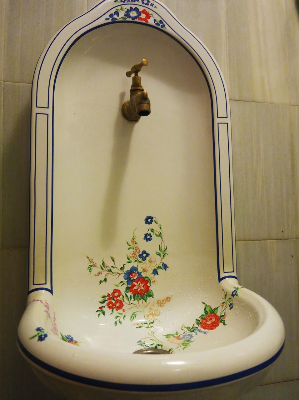 Vastu Tips The Direction Of Wash Basin At Home Vastu Tips വാഷ് ബേസിന്‍ ഇവിടെയാണോ വെച്ചത്