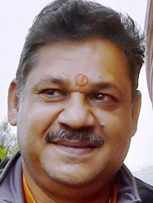 kirti azad age biography